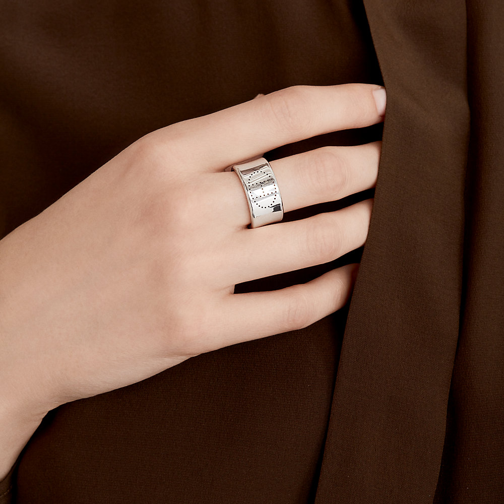 Eclipse Ruban ring, large model | Hermès USA